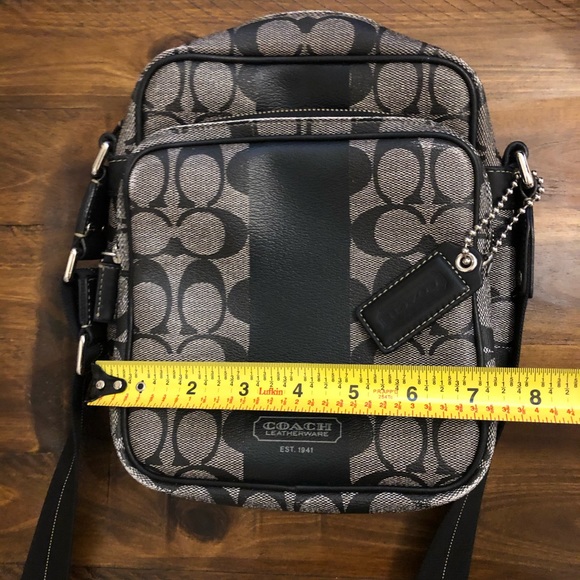 Gently Used Beautiful Coach Crossbody Bag - Picture 7 of 8